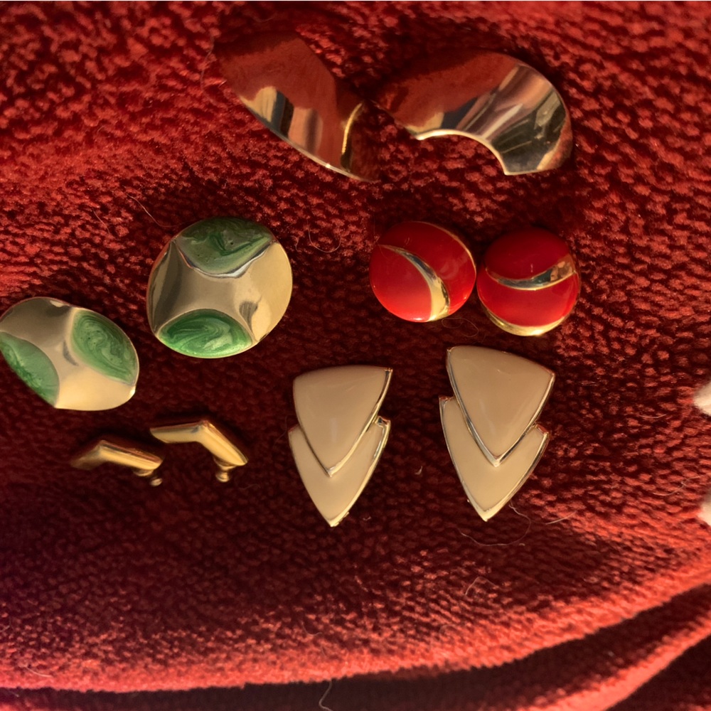Vintage pierced post earrings.